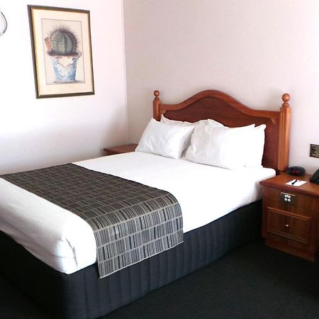 Best Western Ambassador Motor Inn & Apartments Wagga Wagga Dış mekan fotoğraf
